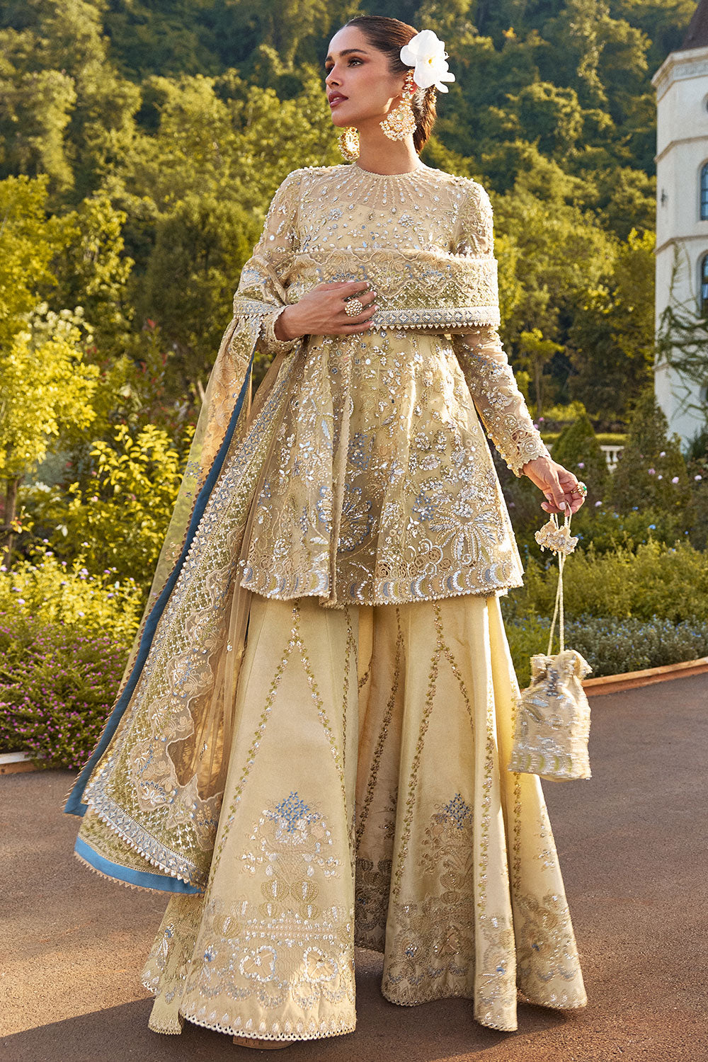 Soraya - Lumene Festive 25 - Ornella